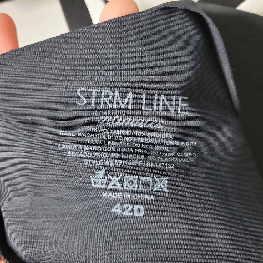 Strm Line Intimates Bra - Picture 2 of 4